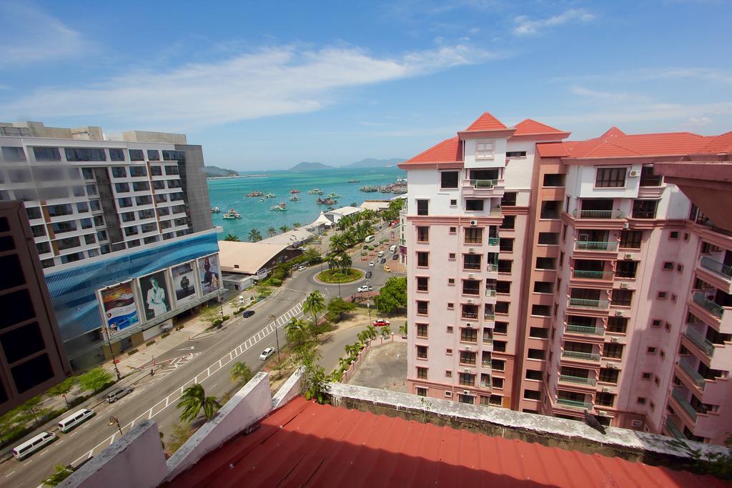 Marina Court Luxury Penthouse Apartment Kota Kinabalu Exterior photo